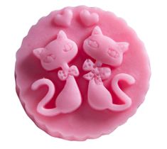 LaQ Happy Soaps Dwa Kotki w Medalionie naturalne mydło glicerynowe różowe (60 g)