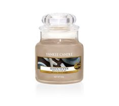 Yankee Candle świeca zapachowa mały słój Seaside Woods (104 g)