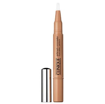 Clinique Airbrush Concealer Illuminates Perfects rozświetlający korektor w pędzelku nr 9 Medium Caramel (1,5 ml)