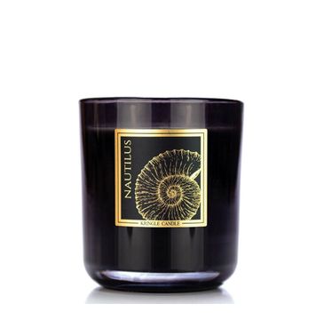 Kringle Candle Black Line Collection świeca z dwoma knotami Nautilus (340 g)