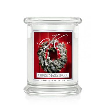 Kringle Candle średnia świeca zapachowa z dwoma knotami - Christmas Stroll (411 g)