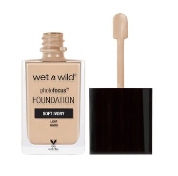 Wet n Wild Photo Focus Foundation wygładzający podkład do twarzy Soft Ivory 30ml